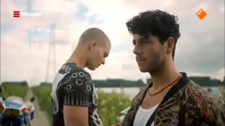 порно видео 104074